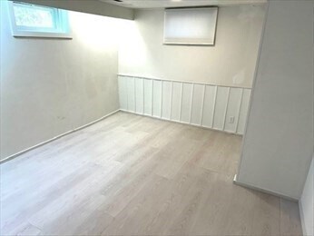 Foto del edificio - 70 Clay Pond Rd