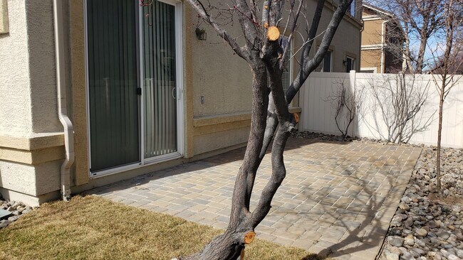 Foto del edificio - PRICE JUST REDUCED, ONLY $2,400 PER MONTH WITH A MOVE IN SPECIAL OF 1/2 OFF THE 1ST MONTH RENT FO...