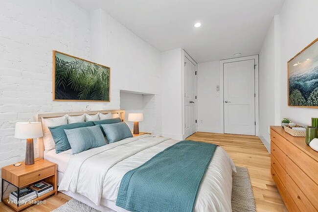 Foto del edificio - 404 W 22nd St