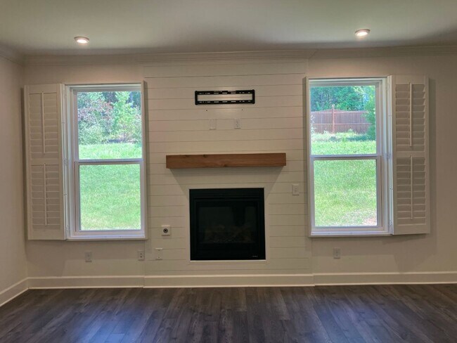 Foto del edificio - Spacious home with Cul de Sac Location