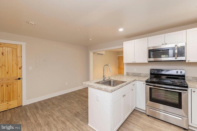 Foto del edificio - 550 N Loudoun St