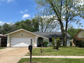 Building Photo - 7622 Bubbling Spring Ln