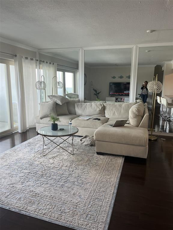 Foto del edificio - 2401 Bayshore Blvd