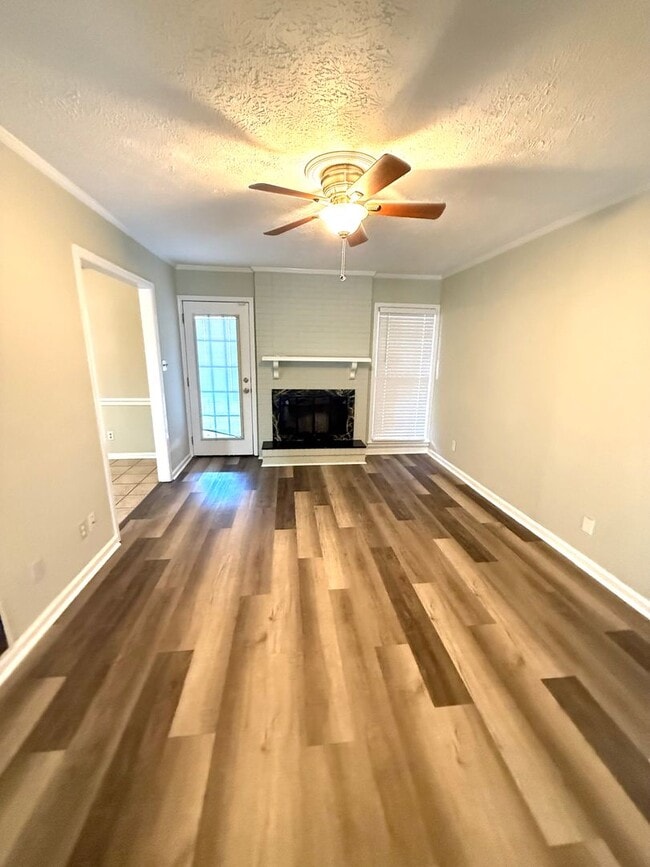 Building Photo - **3 Bed 2.5 Bath located off Vaughn Road ** Call 334-366-9198 to schedule a self tour