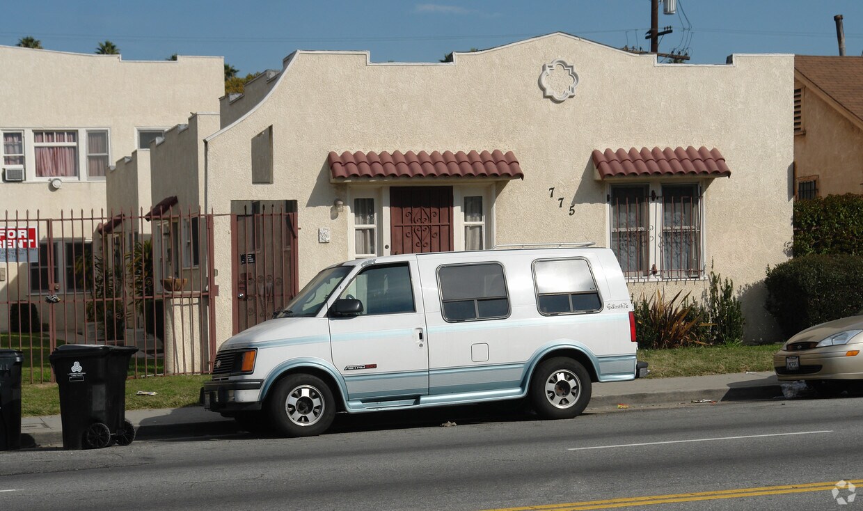Building Photo - 765-775 Vernon Ave