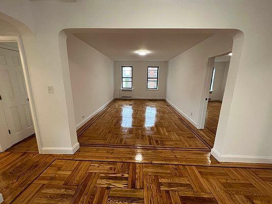 Foto principal - 2 bedroom in Bronx NY 10468