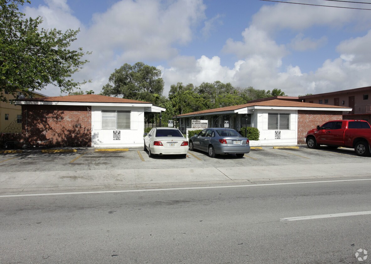 Foto del edificio - 14260-14270 NE 6th Ave