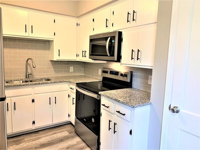 Building Photo - 408 N Mendenhall St