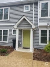 Building Photo - 203 N Dillard St