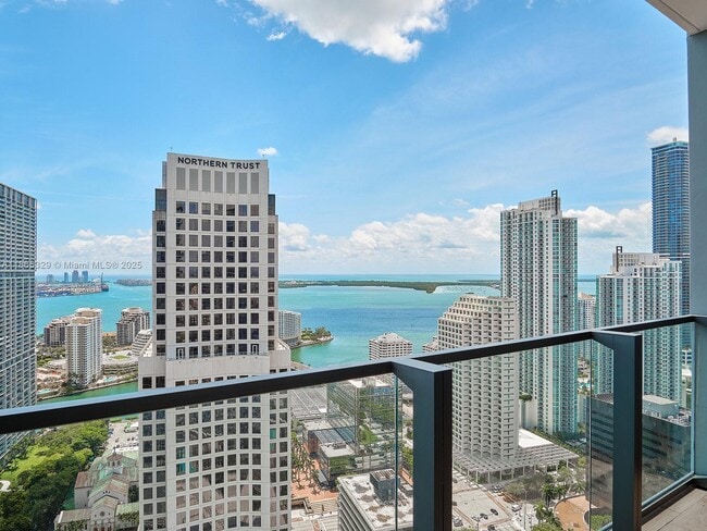 Foto del edificio - 68 SE 6th St