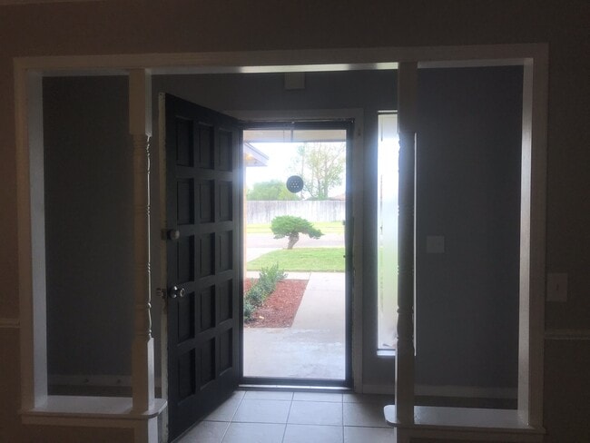 Building Photo - 6000 Chisholm Cir