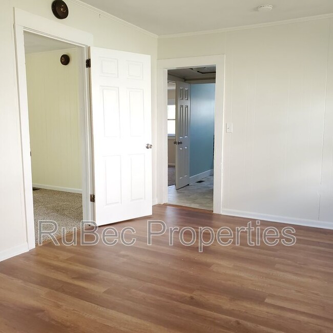 Foto del edificio - 196 Mahan St SW