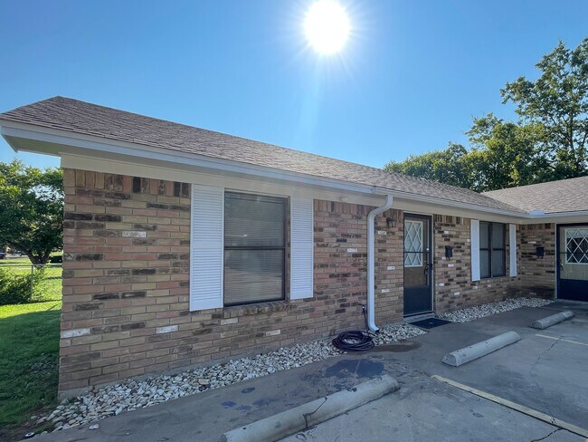 Foto del edificio - 3122 McFerrin Ave