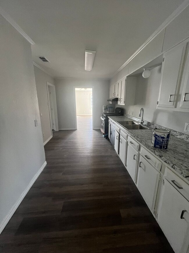 Building Photo - Remodeled Home