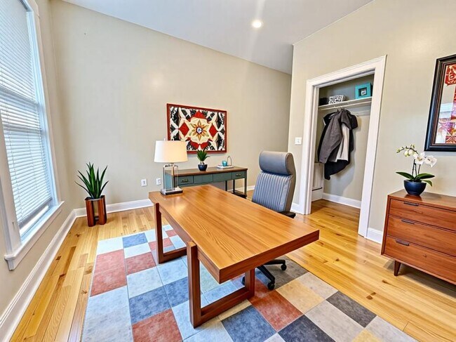Foto del edificio - 3 bedroom in Boston MA 02130