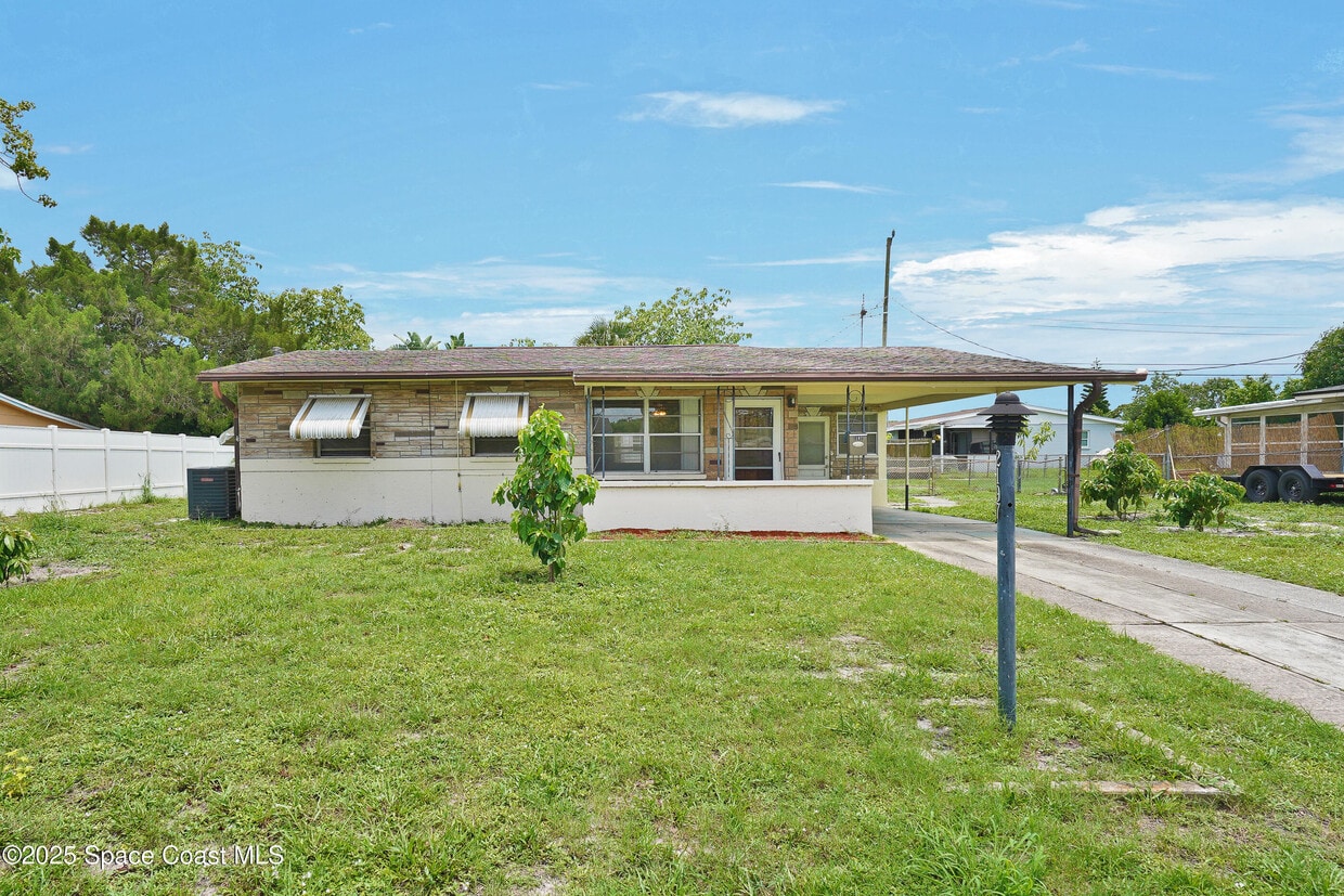 Primary Photo - 2197 King Richard Rd