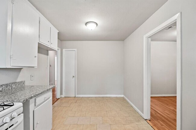 Foto del edificio - 2722 Dragonwick Dr