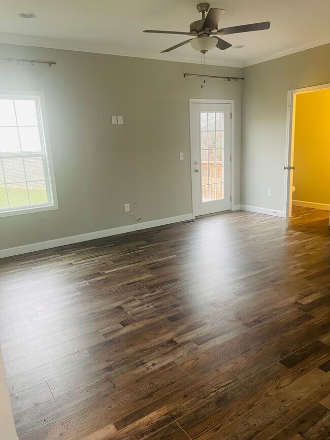 Foto del edificio - 176 Ridge Pointe Dr