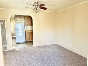 Building Photo - 1123 Laporte Ave