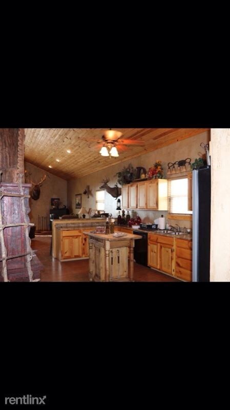 Foto del edificio - 2 br, 1 bath Apartment - 14314 Burrell St