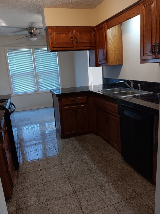 Foto del edificio - 11631 Bluejacket St