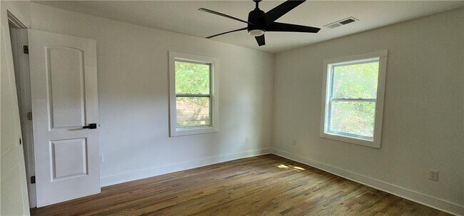 Foto del edificio - 273 Wadley St NW