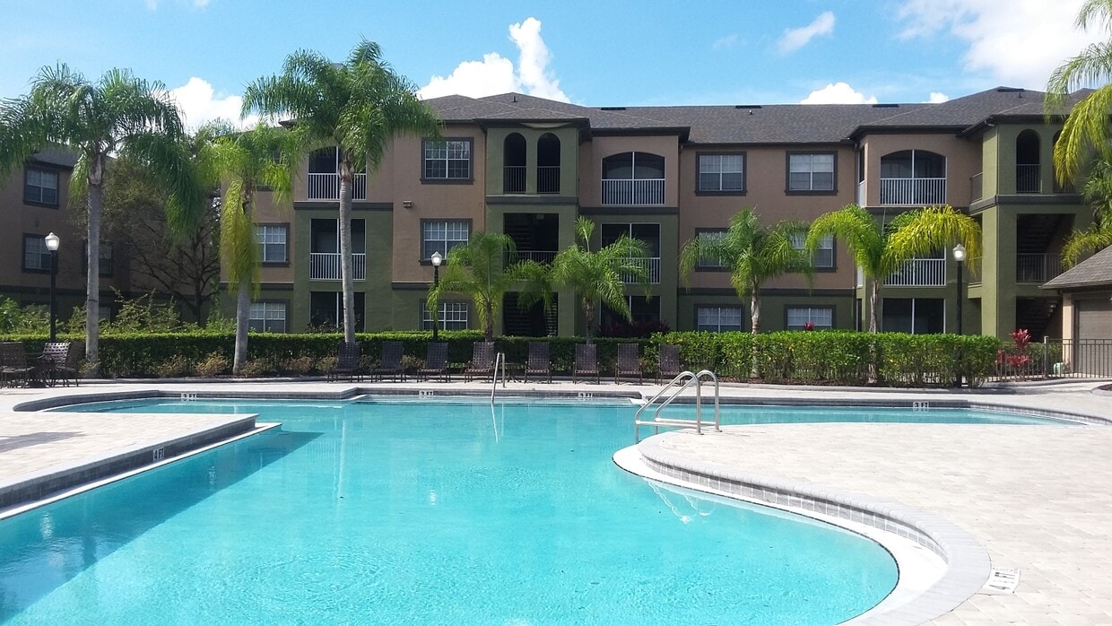 13213 Sanctuary Cove Dr Unit 304, Temple Terrace, FL 33637 Condo for