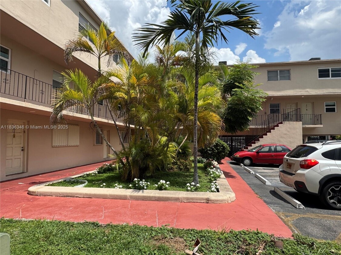 Primary Photo - 1201 SW 42nd Ave