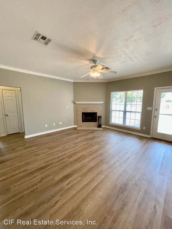 Building Photo - 4 br, 2 bath House - 10317 Peony Ln.