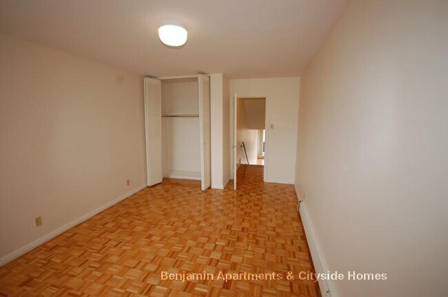 Foto del edificio - 125 Chiswick Rd
