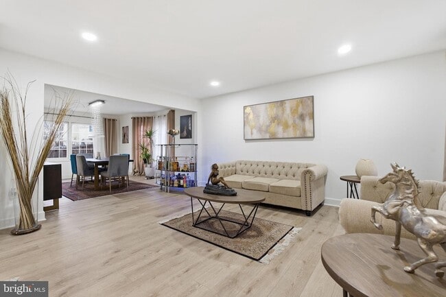 Foto del edificio - 8905 Emory Grove Rd