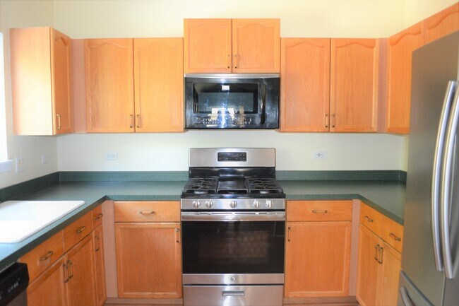 Building Photo - 28494 Wagon Trail Rd