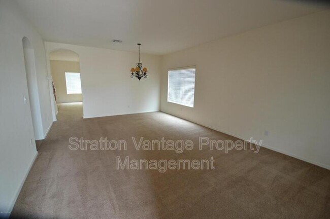 Foto del edificio - 22352 Greenland Park Dr
