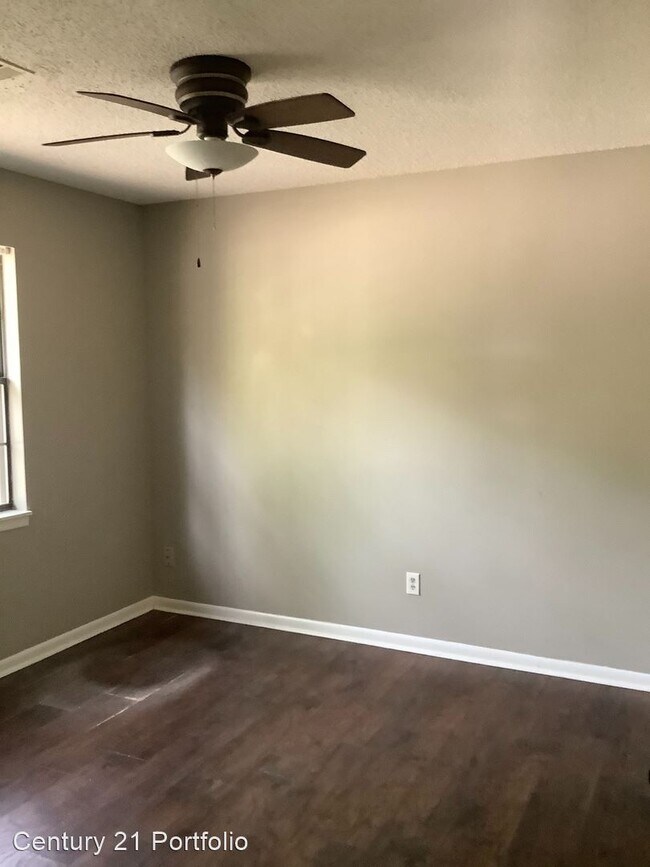 Foto del edificio - 2 br, 1 bath House - 4300 Timberlake