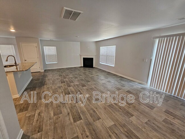 Foto del edificio - 1016 Summerlin Trl