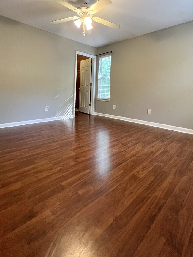 Building Photo - 9308 Walden Park Dr