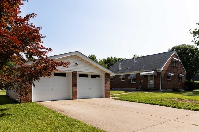 Building Photo - 1454 Townley Dr