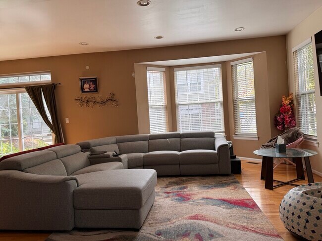 Foto del edificio - 1268 Georgetown Way