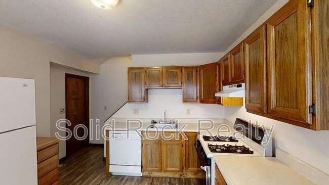 Building Photo - 511 E Cache La Poudre St