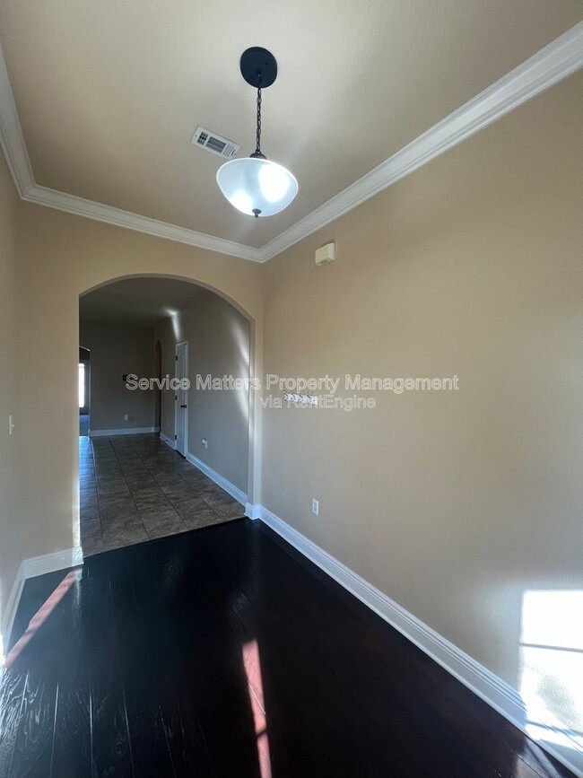 Building Photo - 5951 Palermo Dr
