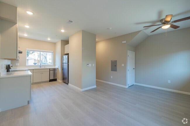 2BR, 1BA - 954 SF - Living Room - Sunnyhills II Apartments