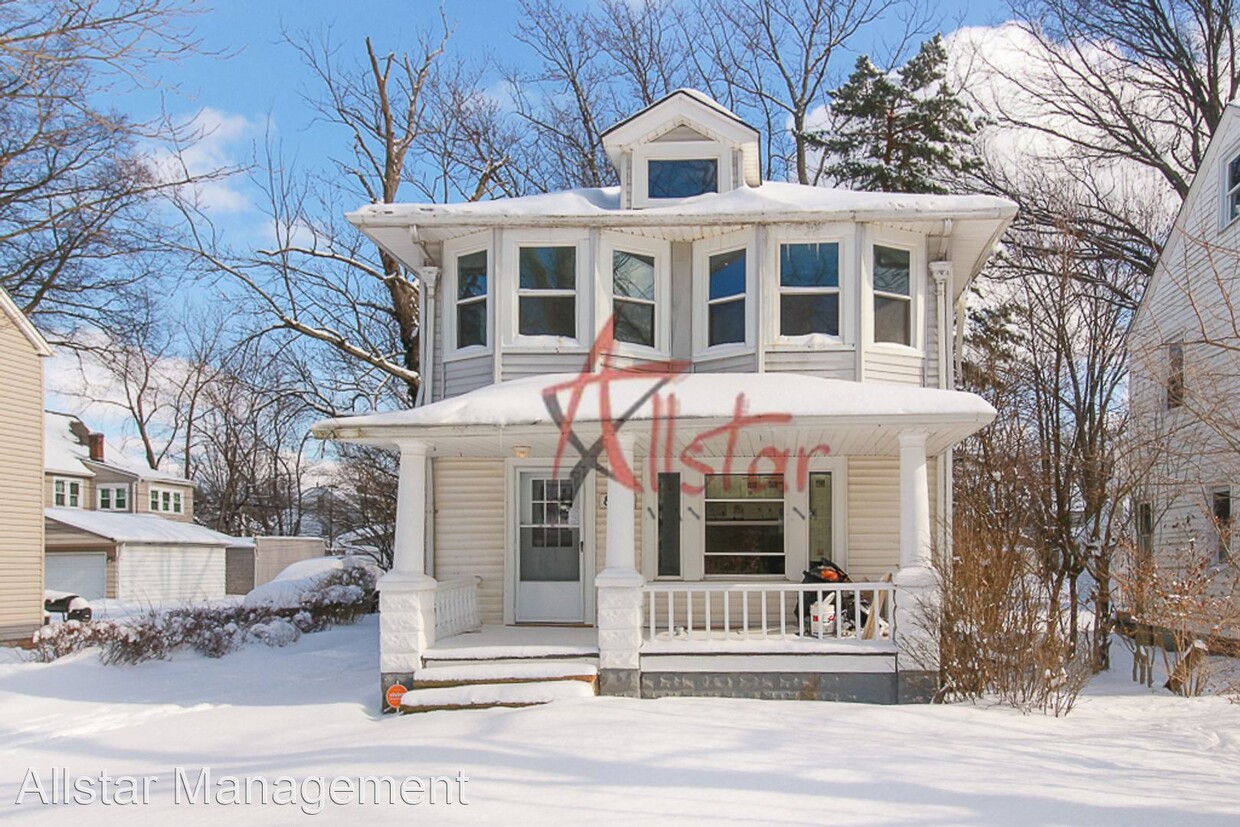 Foto principal - 3 br, 1 bath House - 855 Roanoke Rd