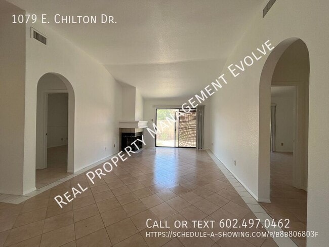 Building Photo - 1079 E Chilton Dr