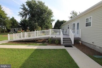 Building Photo - 26499 Hollyville Rd