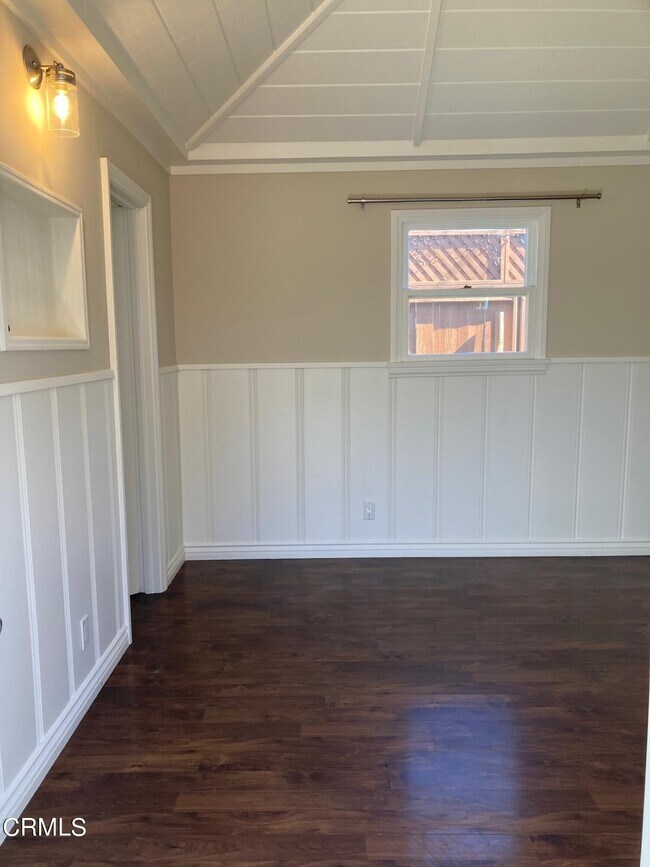 Foto del edificio - 120 Shamrock Dr