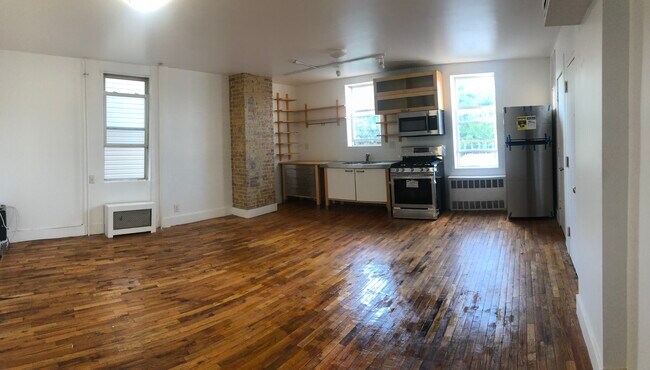 Building Photo - 323 Fillmore St