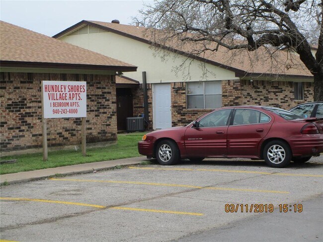Building Photo - 108 S Shady Shores Rd