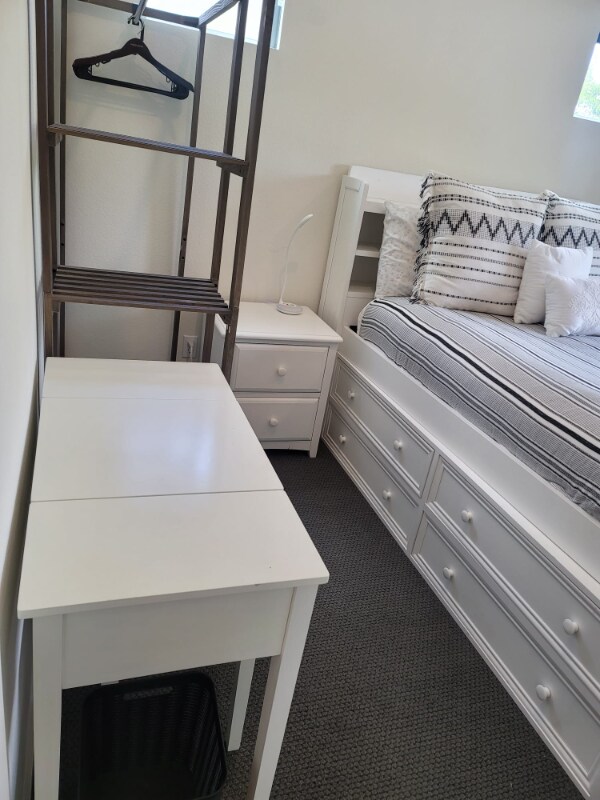 Building Photo - 1901 Kendal Pl