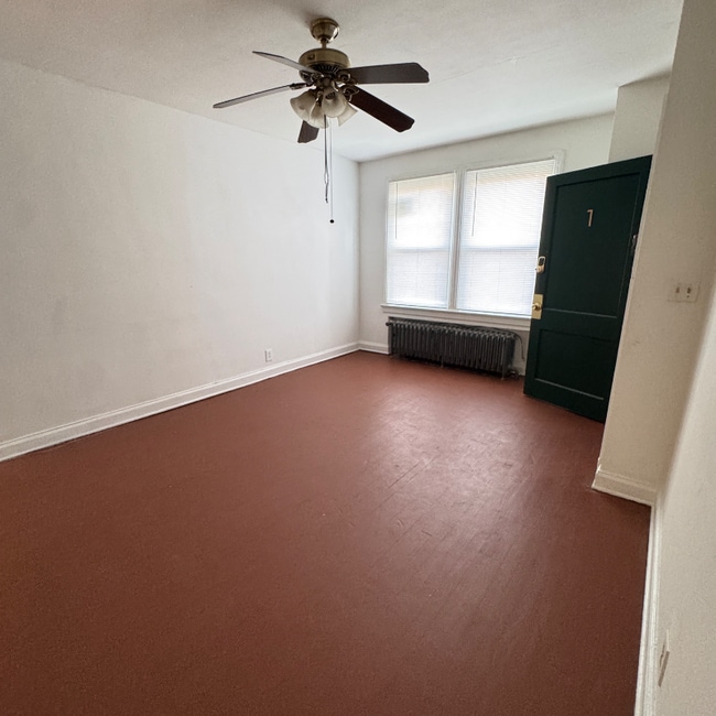 Building Photo - 441 Manor Pl NW