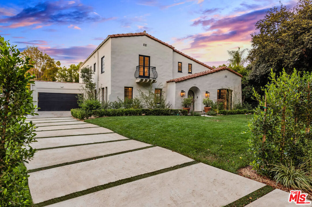 Foto principal - 712 N Rodeo Dr